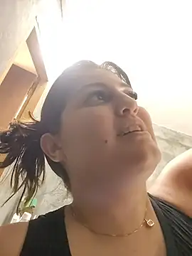 barbielamaravilla11 online show from 04/18/26, 04:11