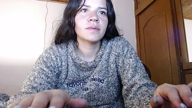 Snapshot of Skylar_Serenity chatting on 09/11/25, 10:15 Skylar Serenity online show from 09/11/25, 10:15