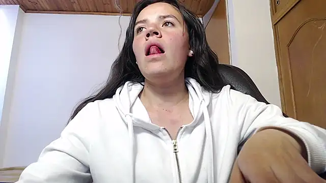 Snapshot of Skylar_Serenity chatting on 09/16/25, 08:54 Skylar Serenity online show from 09/16/25, 08:54