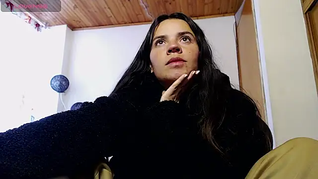 Snapshot of Skylar_Serenity chatting on 10/30/25, 07:47 Skylar Serenity online show from 10/30/25, 07:47