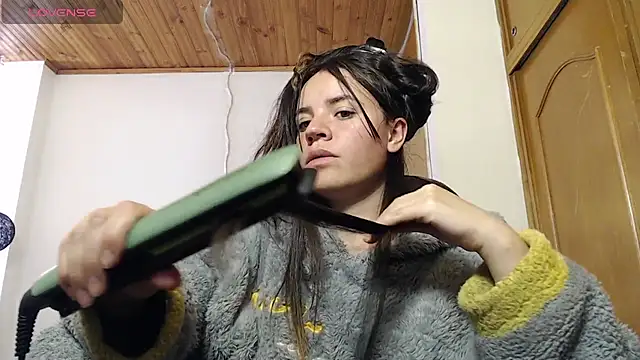 Snapshot of Skylar_Serenity chatting on 11/11/25, 06:30 Skylar Serenity online show from 11/11/25, 06:30