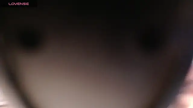 Snapshot of Skylar_Serenity chatting on 12/04/25, 04:38 Skylar Serenity online show from 12/04/25, 04:38