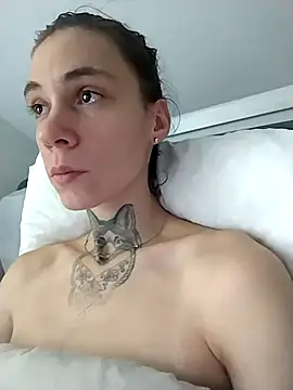 HoneySquirrel online show from 10/07/25, 01:52