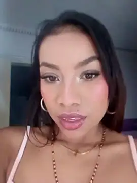 keeyla stone online show from 12/01/25, 08:47