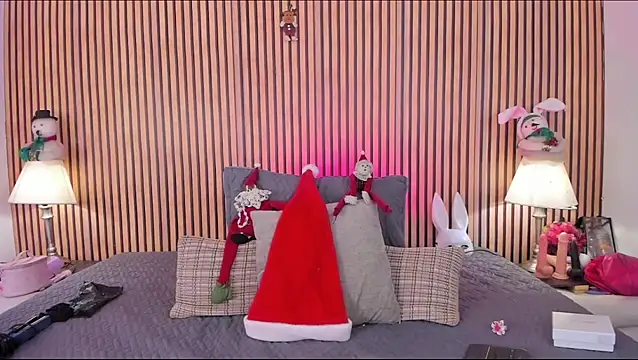 keeyla stone online show from 12/18/25, 09:32