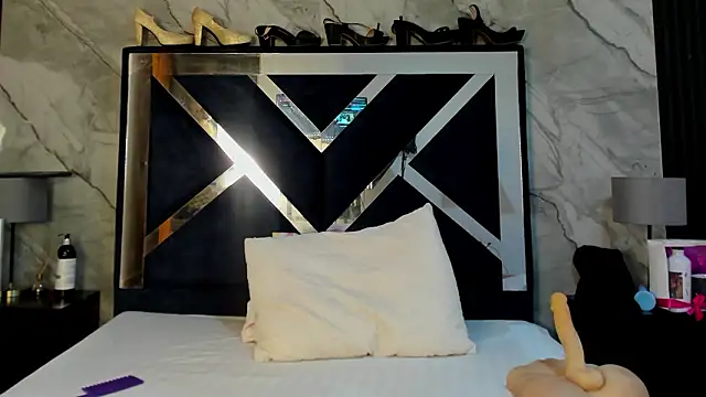 VanessaHard as online show from 02/24/26, 07:56