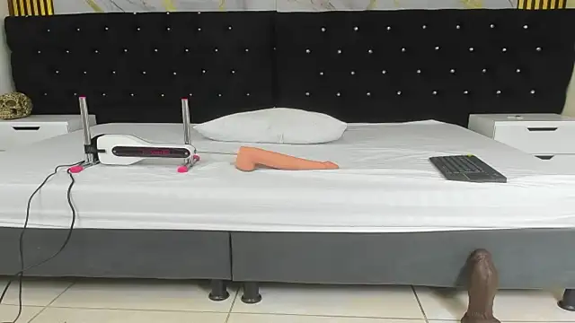 VanessaHard as online show from 03/24/26, 08:03