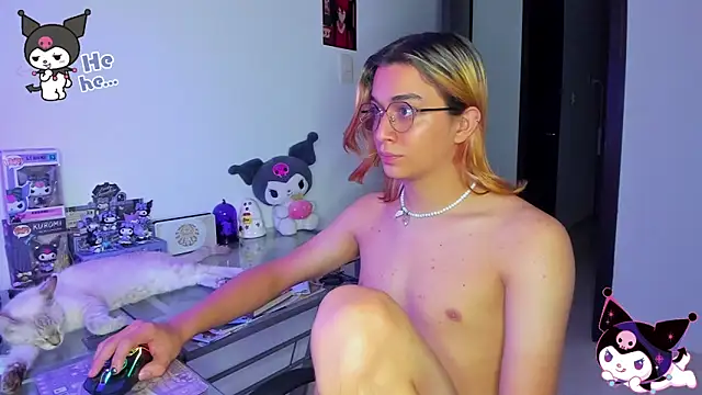 KeitaMoon online show from 10/18/25, 10:10