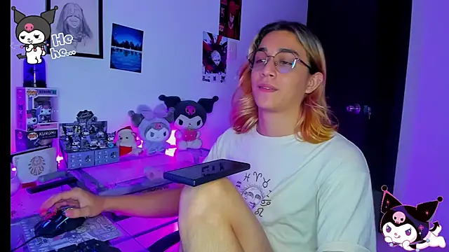 KeitaMoon online show from 11/23/25, 09:25