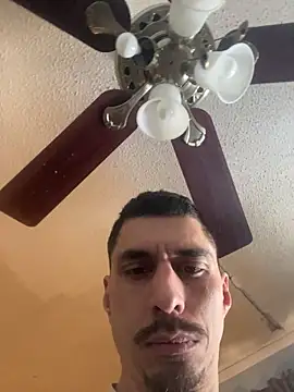 Snapshot of SlimSexxxy69 chatting on 02/01/26, 02:48 SlimSexxxy69 online show from 02/01/26, 02:48