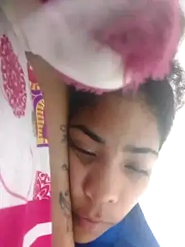 ZafiroAndFlynn online show from 12/15/25, 05:44