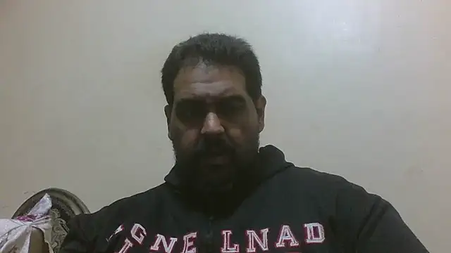 elpoop7305 online show from 12/13/25, 08:25