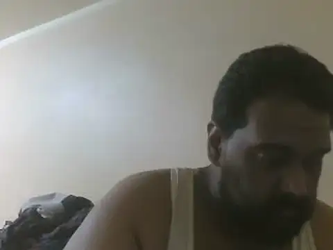 Snapshot of elpoop7305 chatting on 05/01/26, 09:19 elpoop7305 online show from 05/01/26, 09:19
