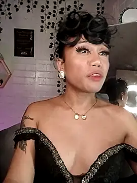 YourNikkieXxx online show from 09/25/25, 08:23