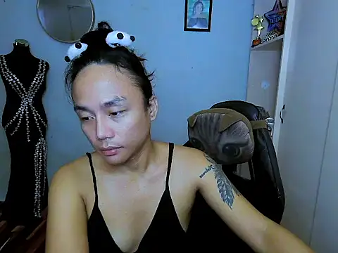 YourNikkieXxx online show from 12/20/25, 10:17