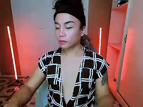 YourNikkieXxx online show from 03/27/26, 12:05