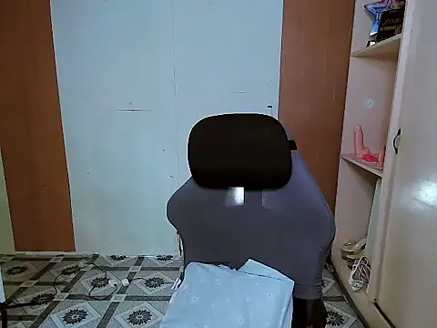 YourNikkieXxx online show from 03/29/26, 10:54