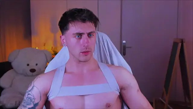 Oscar Miller  online show from 11/13/25, 09:36