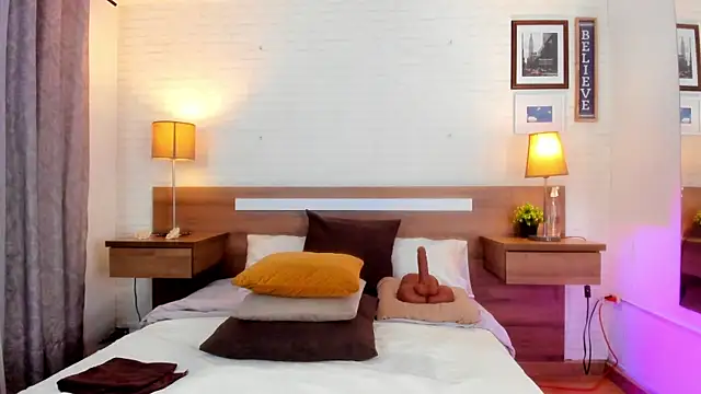 Snapshot of JenniferAuriston chatting on 01/09/26, 09:38 JenniferAuriston online show from 01/09/26, 09:38