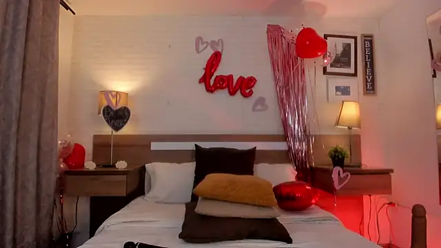 Snapshot of JenniferAuriston chatting on 02/15/26, 07:54 JenniferAuriston online show from 02/15/26, 07:54