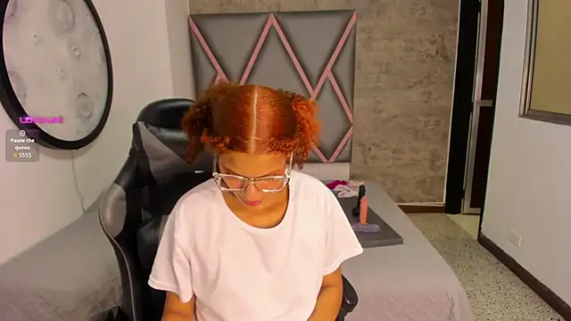 Snapshot of chubby_sexy_ chatting on 09/14/25, 12:48 chubby sexy online show from 09/14/25, 12:48