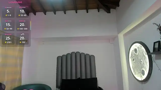 Snapshot of chubby_sexy_ chatting on 12/01/25, 12:43 chubby sexy online show from 12/01/25, 12:43