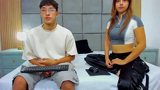 ChanellandMax online show from 11/05/25, 01:11