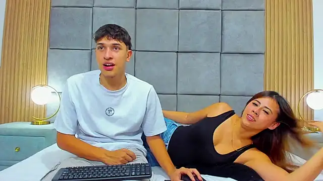 ChanellandMax online show from 11/12/25, 02:39