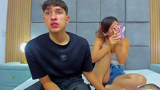 ChanellandMax online show from 11/14/25, 01:10