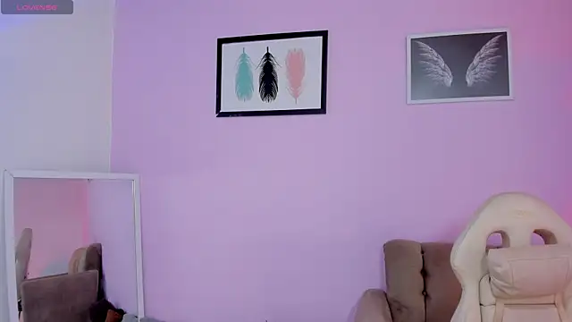 Snapshot of fressittalove01 chatting on 02/17/26, 02:24 fressittalove01 online show from 02/17/26, 02:24