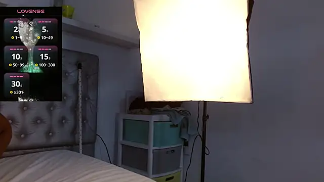 angiellam online show from 10/09/25, 06:17