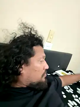 Snapshot of Nassata chatting on 10/26/25, 03:45 Nassata online show from 10/26/25, 03:45