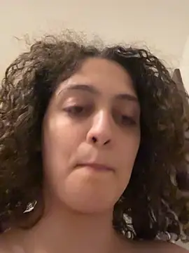 Snapshot of DreamThickCouple chatting on 10/05/25, 09:24 DreamThickCouple online show from 10/05/25, 09:24