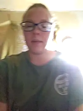 countrymomma online show from 11/11/25, 09:48