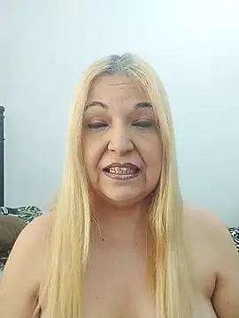 Snapshot of MarielaFerrer chatting on 12/03/25, 02:26 MarielaFerrer online show from 12/03/25, 02:26