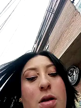 megan fox5 online show from 10/04/25, 04:49