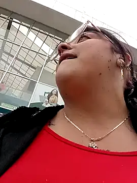 megan fox5 online show from 10/29/25, 03:03