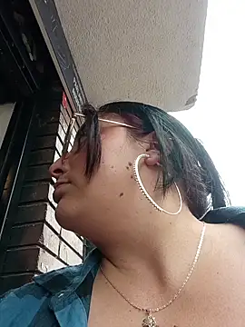 megan fox5 online show from 11/06/25, 04:08