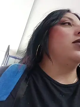 megan fox5 online show from 11/08/25, 03:34