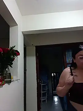 megan fox5 online show from 12/05/25, 03:37