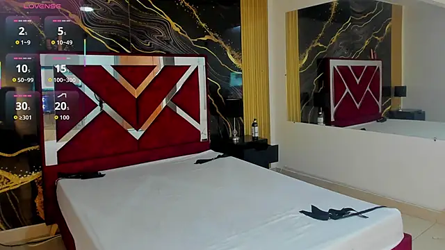 Snapshot of VioletRose_as chatting on 01/08/26, 08:55 VioletRose as online show from 01/08/26, 08:55