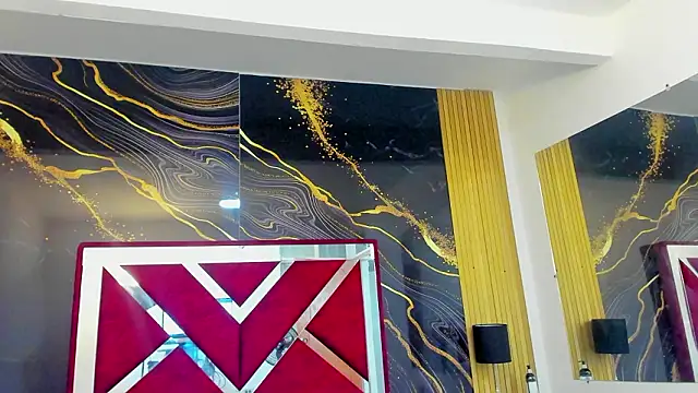 Snapshot of VioletRose_as chatting on 02/06/26, 07:28 VioletRose as online show from 02/06/26, 07:28