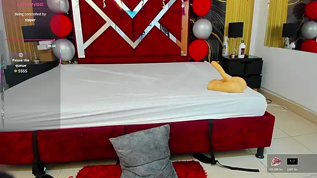 Snapshot of VioletRose_as chatting on 03/03/26, 08:37 VioletRose as online show from 03/03/26, 08:37