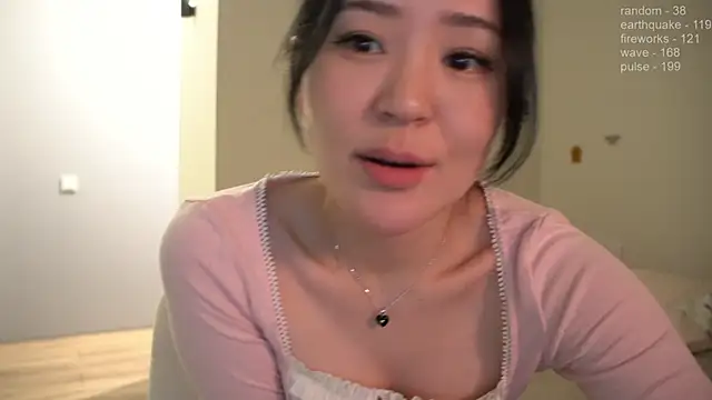 Snapshot of _JiKey_ chatting on 12/25/24, 01:41 JiKey online show from 12/25/24, 01:41