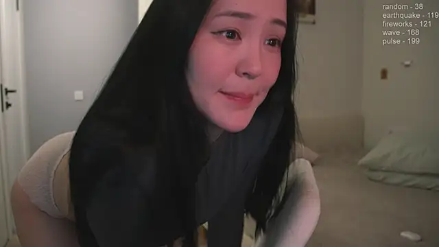 Snapshot of _JiKey_ chatting on 02/05/25, 06:24 JiKey online show from 02/05/25, 06:24