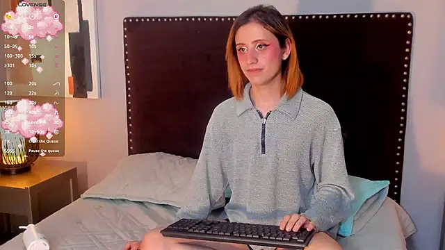 seraphine star online show from 02/01/26, 11:36