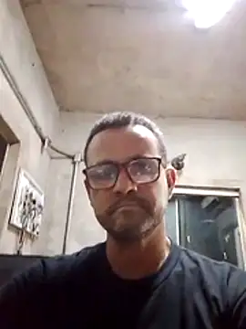 Snapshot of jssaf chatting on 02/14/26, 01:57 jssaf online show from 02/14/26, 01:57