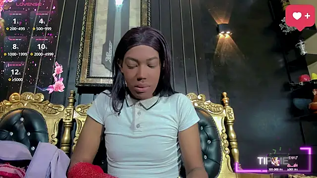 Snapshot of bayolet_ chatting on 09/27/25, 11:48 bayolet online show from 09/27/25, 11:48