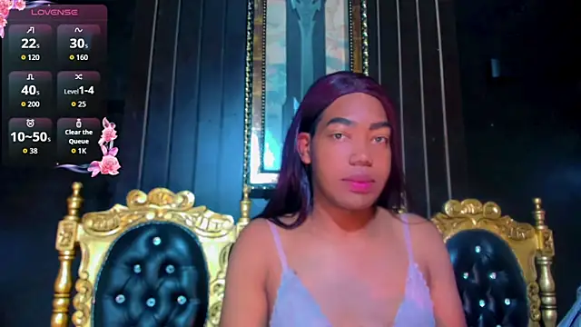 Snapshot of bayolet_ chatting on 10/24/25, 11:17 bayolet online show from 10/24/25, 11:17