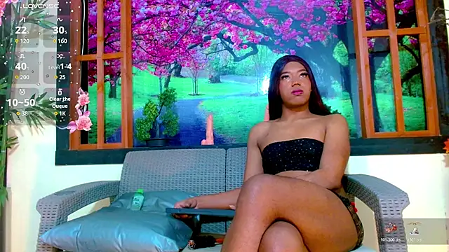 Snapshot of bayolet_ chatting on 12/19/25, 11:28 bayolet online show from 12/19/25, 11:28